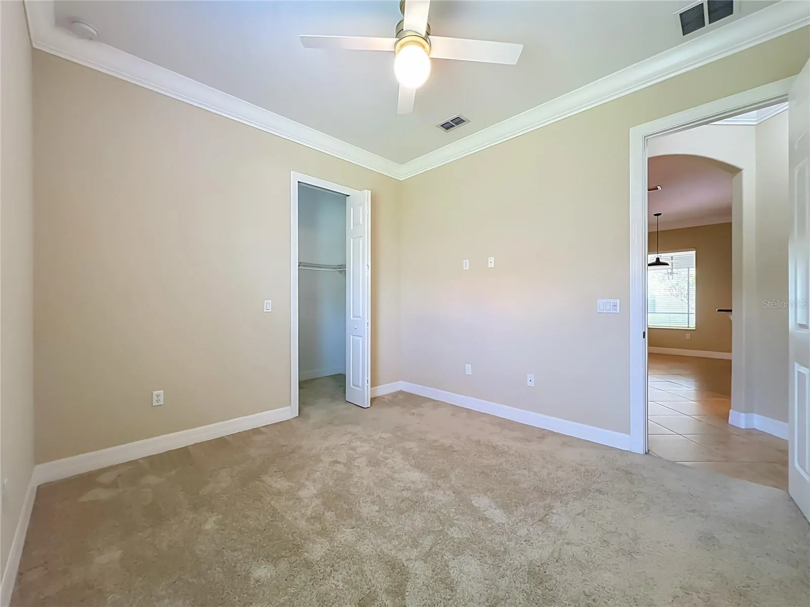 Middle Bedroom