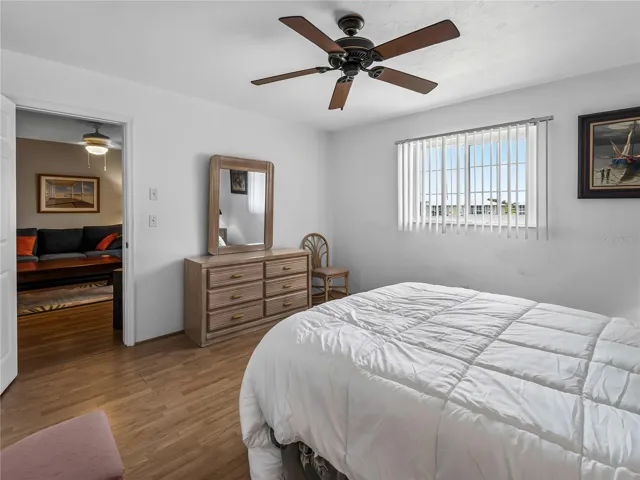 Bedroom_3310LovelandBlvd_PuntaGorda_CleanFinish_Corner.jpg