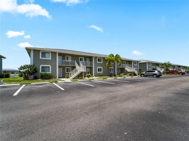 FrontExterior_3310LovelandBlvd_PuntaGorda_Twilight_Entry.jpg