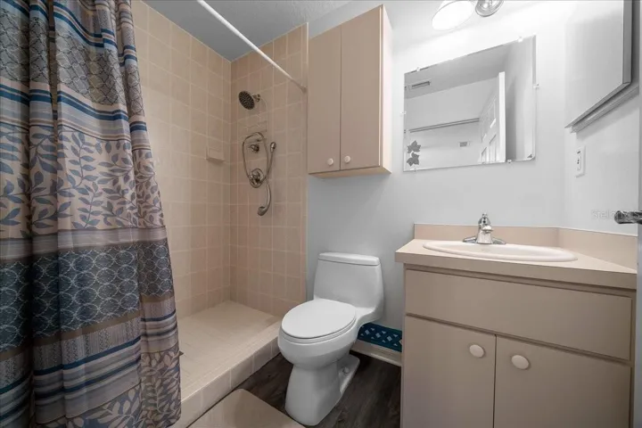 primary bath upstairs