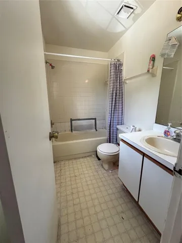 second bedroom en-suite