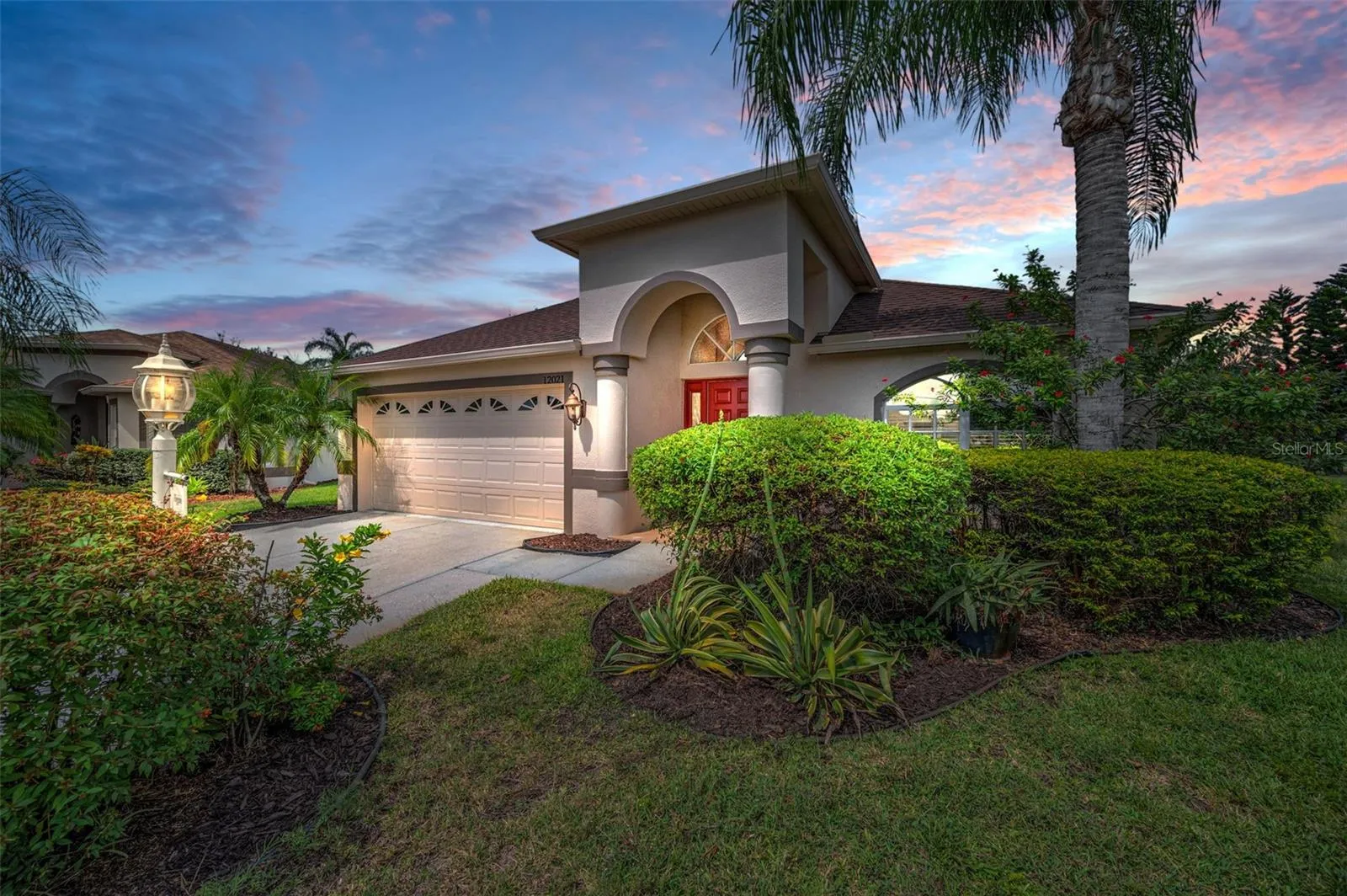 BEAUTIFUL 3 BEDROOM, 2 BATH POND FRONT HOME WITH 2 CAR GARAGE, NOTE EXTERIOR LANDSCAPING IS PROVIDED BY COMMUNITY.
