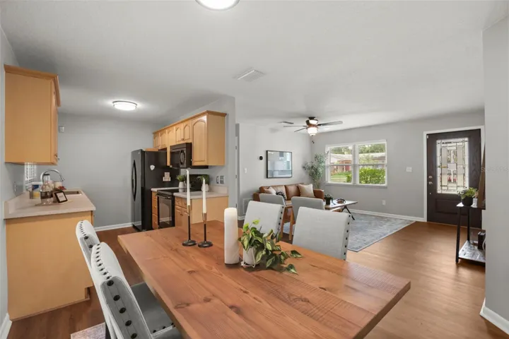 DINNING ROOM