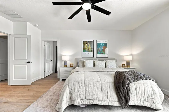 ENTRY TO LARGE CLOSET