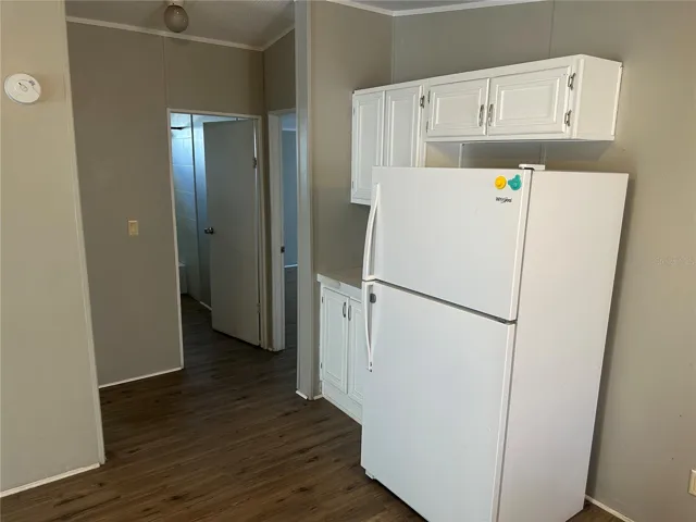 Kitchen hallway