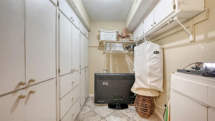 Master BR closet