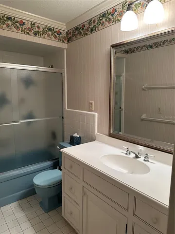 Hall Bathroom