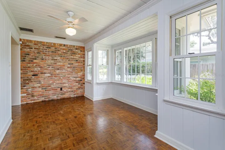 Breakfast Room