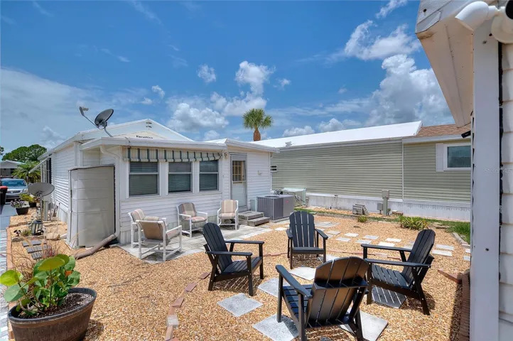 Perfect backyard area for enjoying the Florida sunshine!