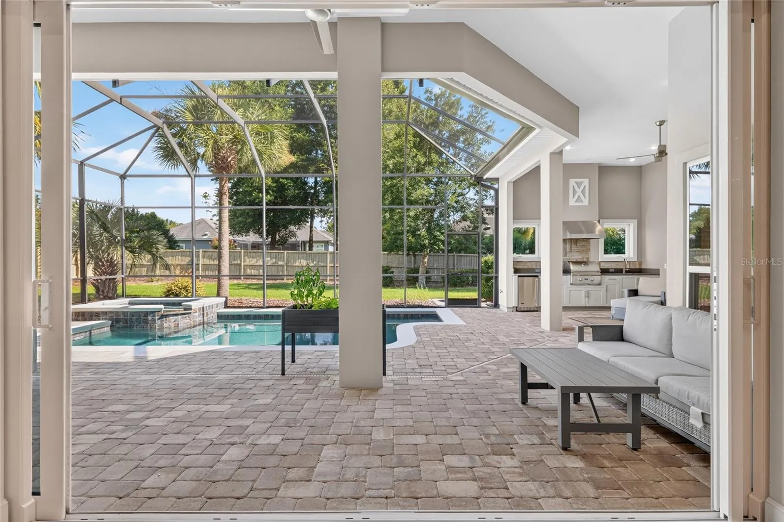 paver lanai patio