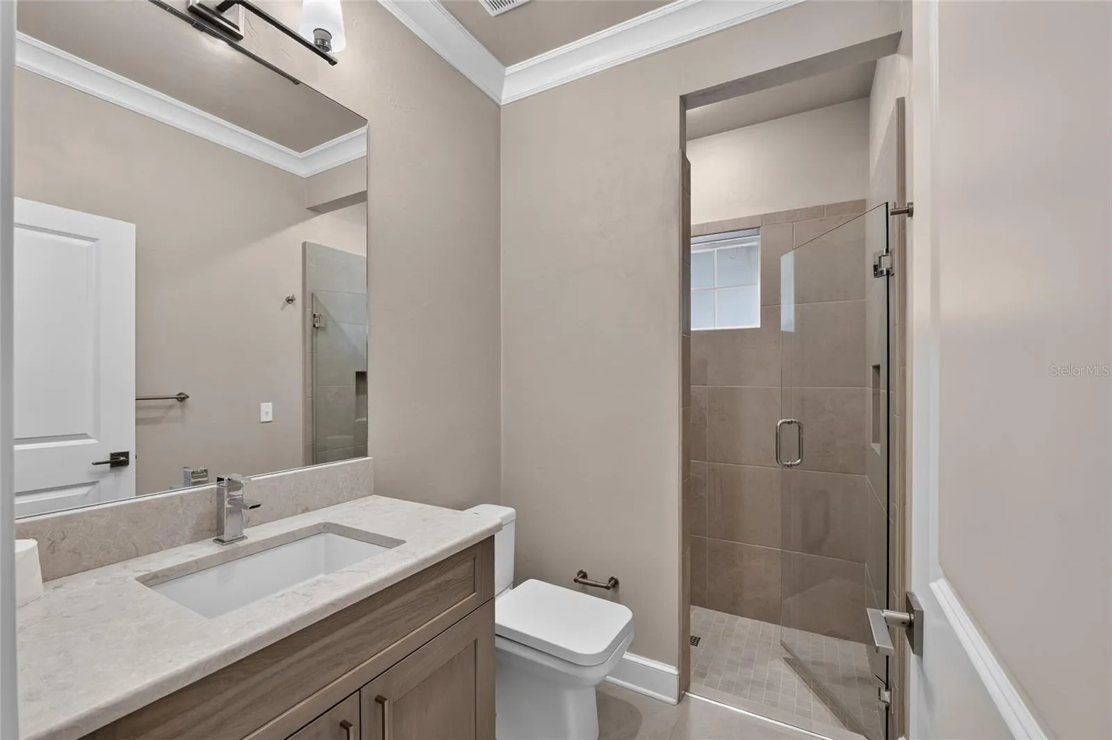1st Guest Bath