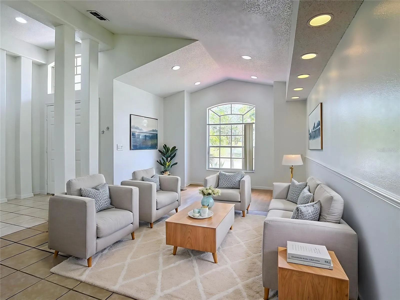 Living Dining - Staged