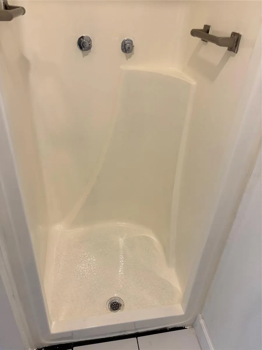 Guest Walk-In Shower