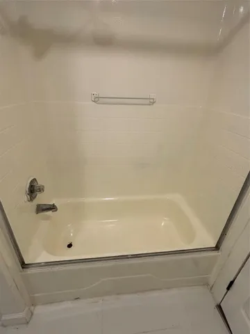 Primary Bathtub