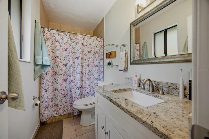 Primary Bathroom / En suite