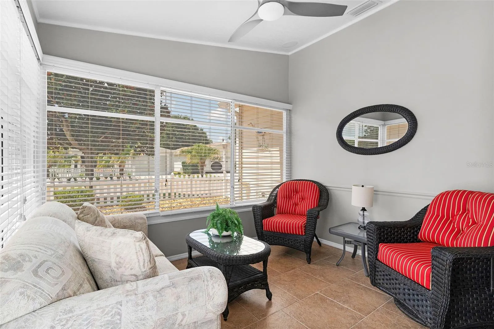 NO VINYL SIDING INSIDE FLORIDA ROOM