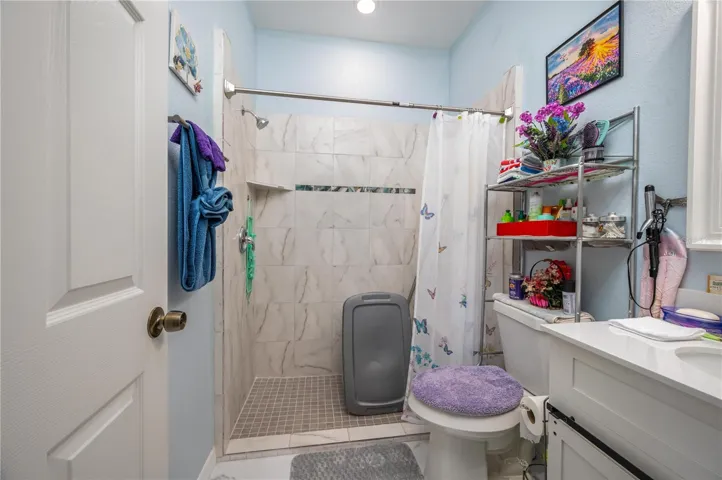 #2 Hall bathroom