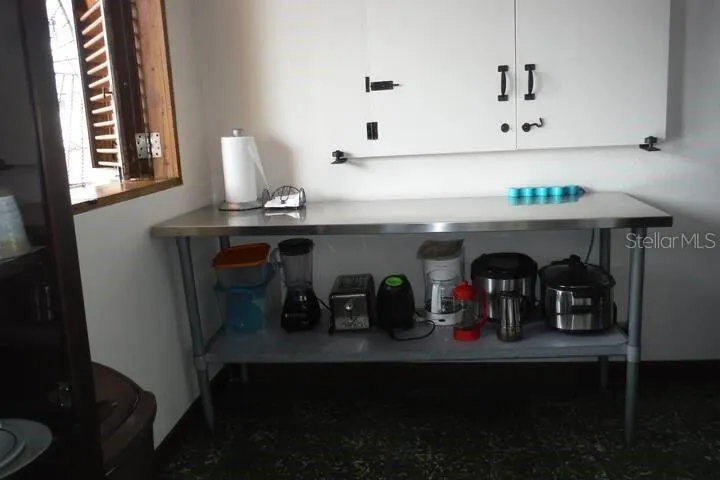 2nd Floor Kitchen with mural arch closed.
