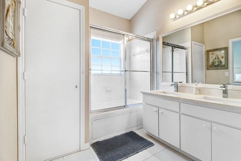 Primary En-Suite
