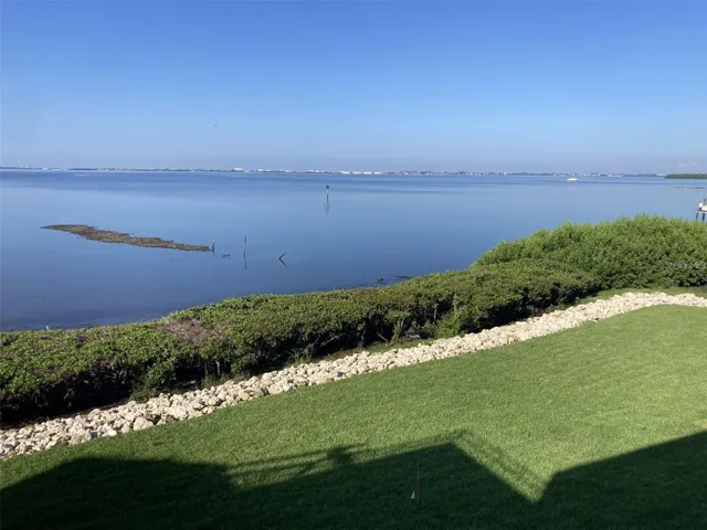 Directly on Sarasota Bay