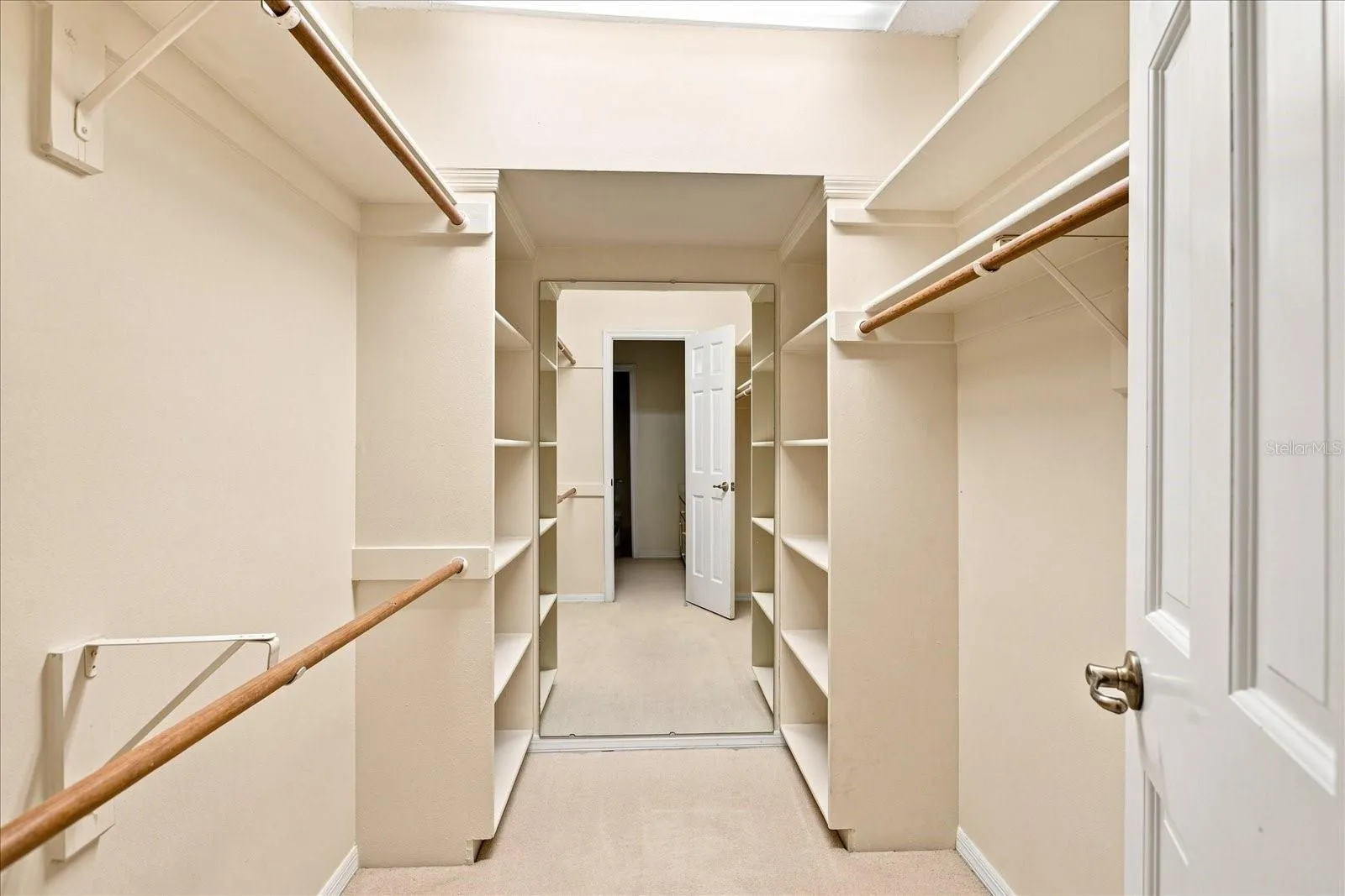 Oversize walk-in closet