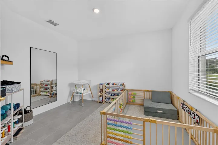 Downstais office/flex room
