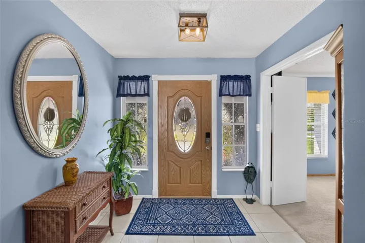 Entrance / Foyer