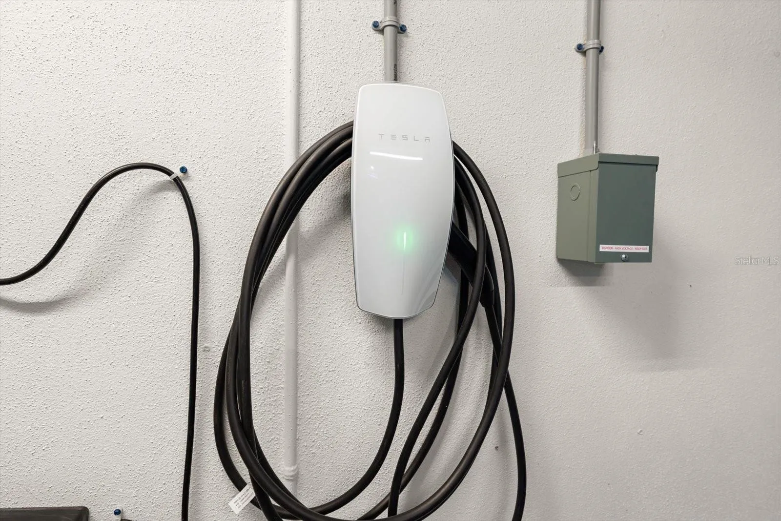 E-Vehicle Charger