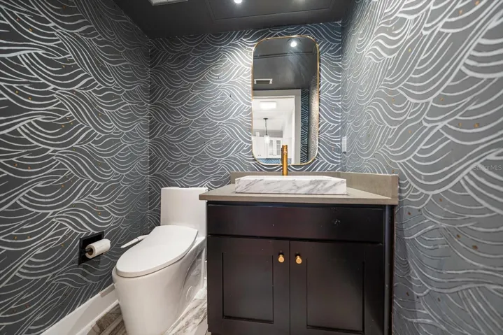 1/2 Guest Bath
