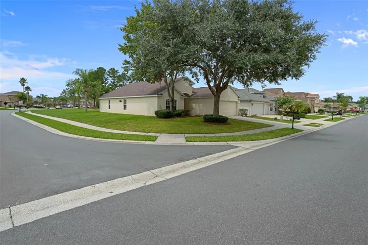 Spacious corner lot