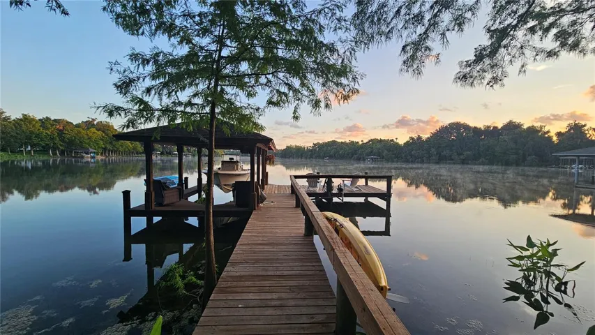 75-acre lake in New Smyrna Beach east of I-95 and close to everything.