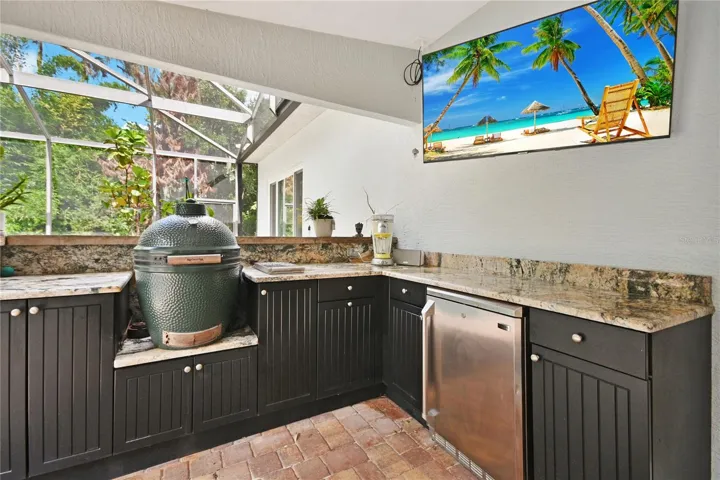 Outdoor kitchen