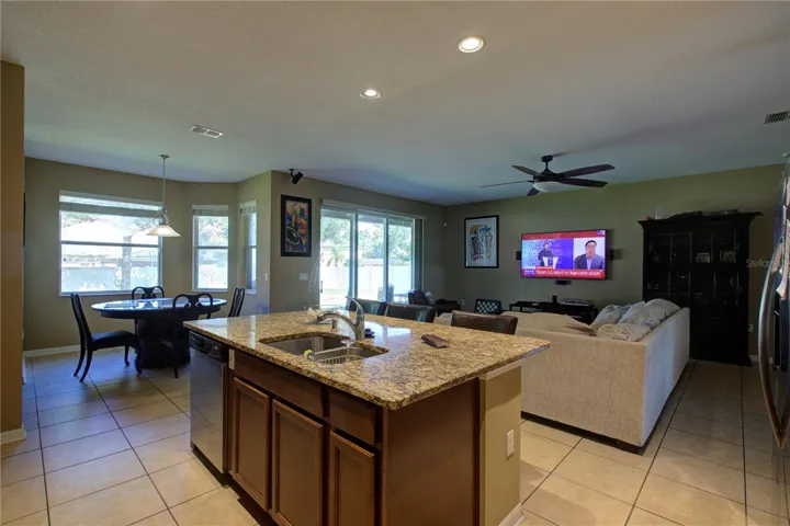 Kitchen/ living. room / dining room