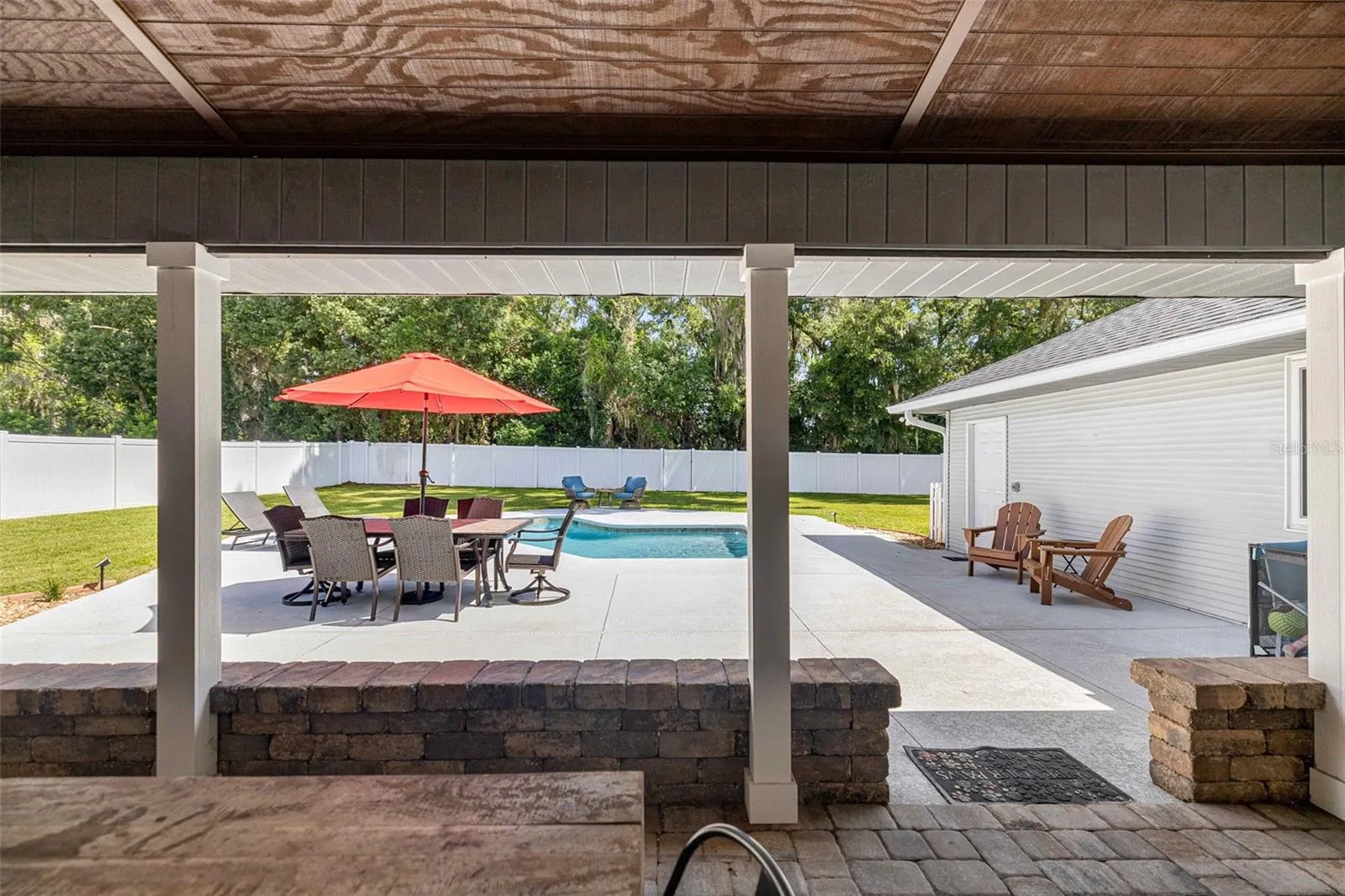 pool lanai