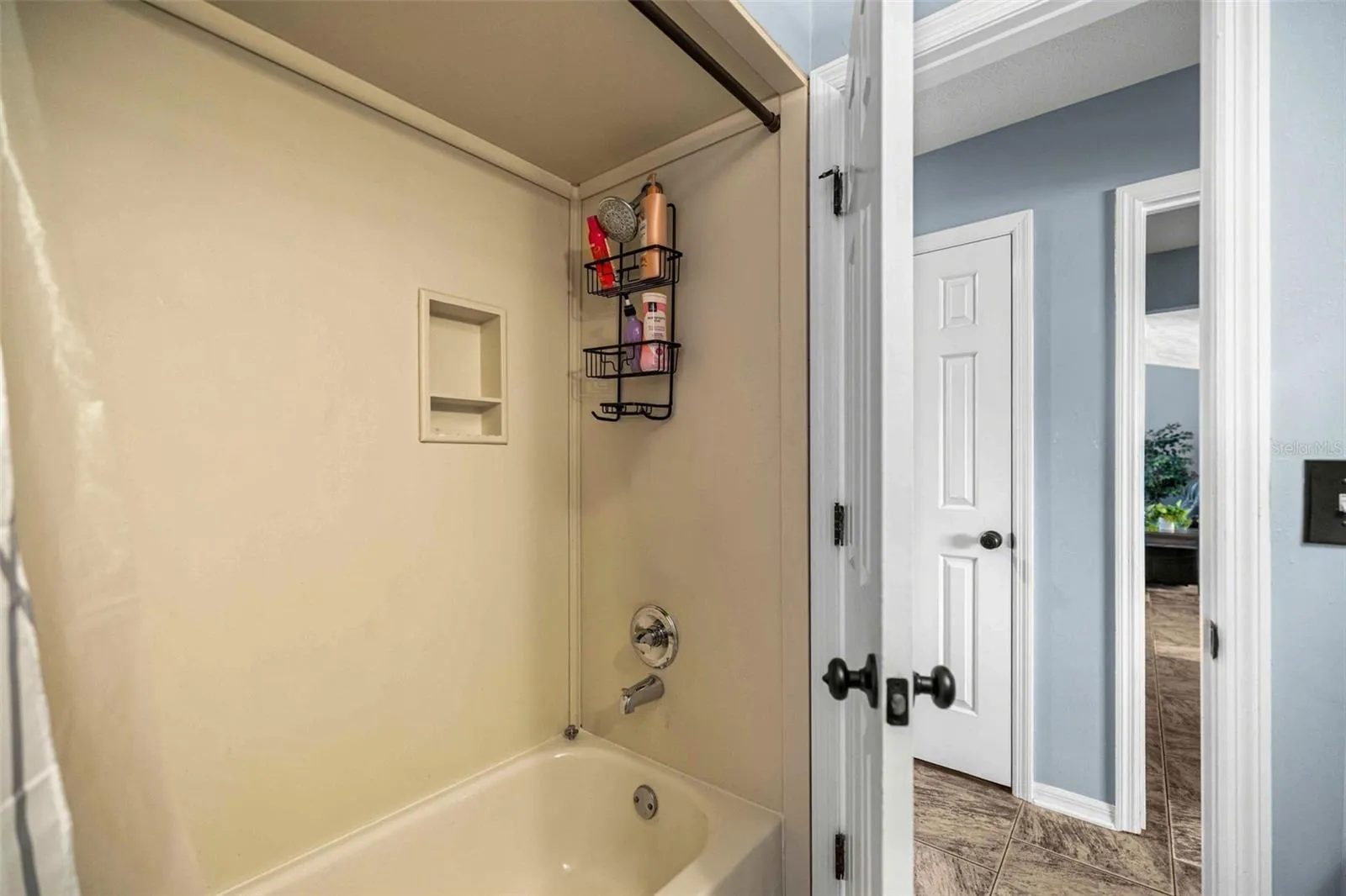 2nd bath shower