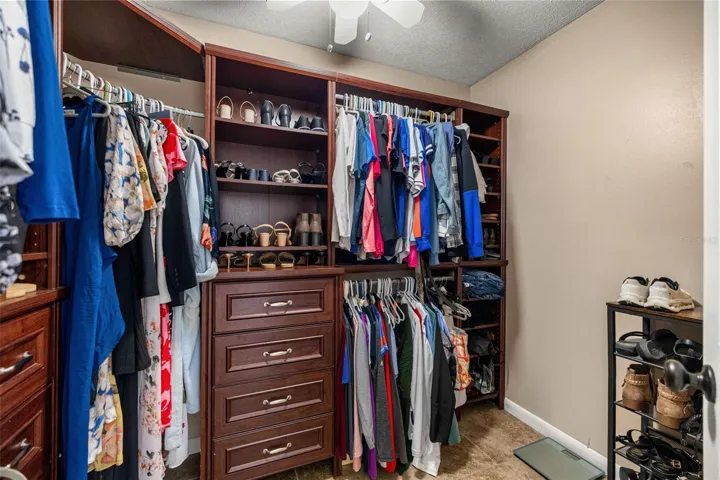 built in closet primary