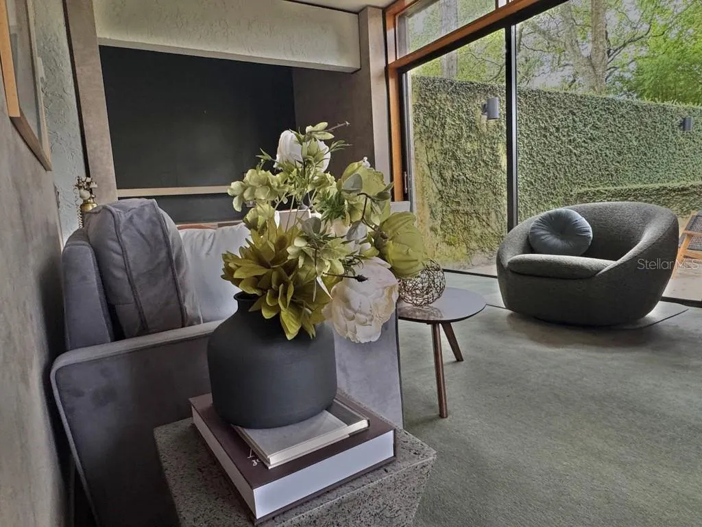 Large Social Space in the In-Law-Suite