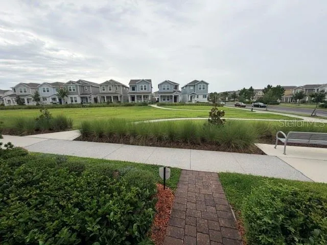 Front Walk way into park