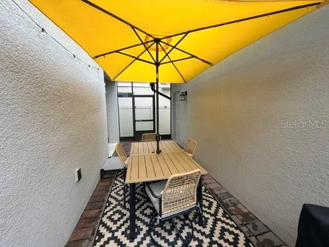 Brick Paver Screened in Patio