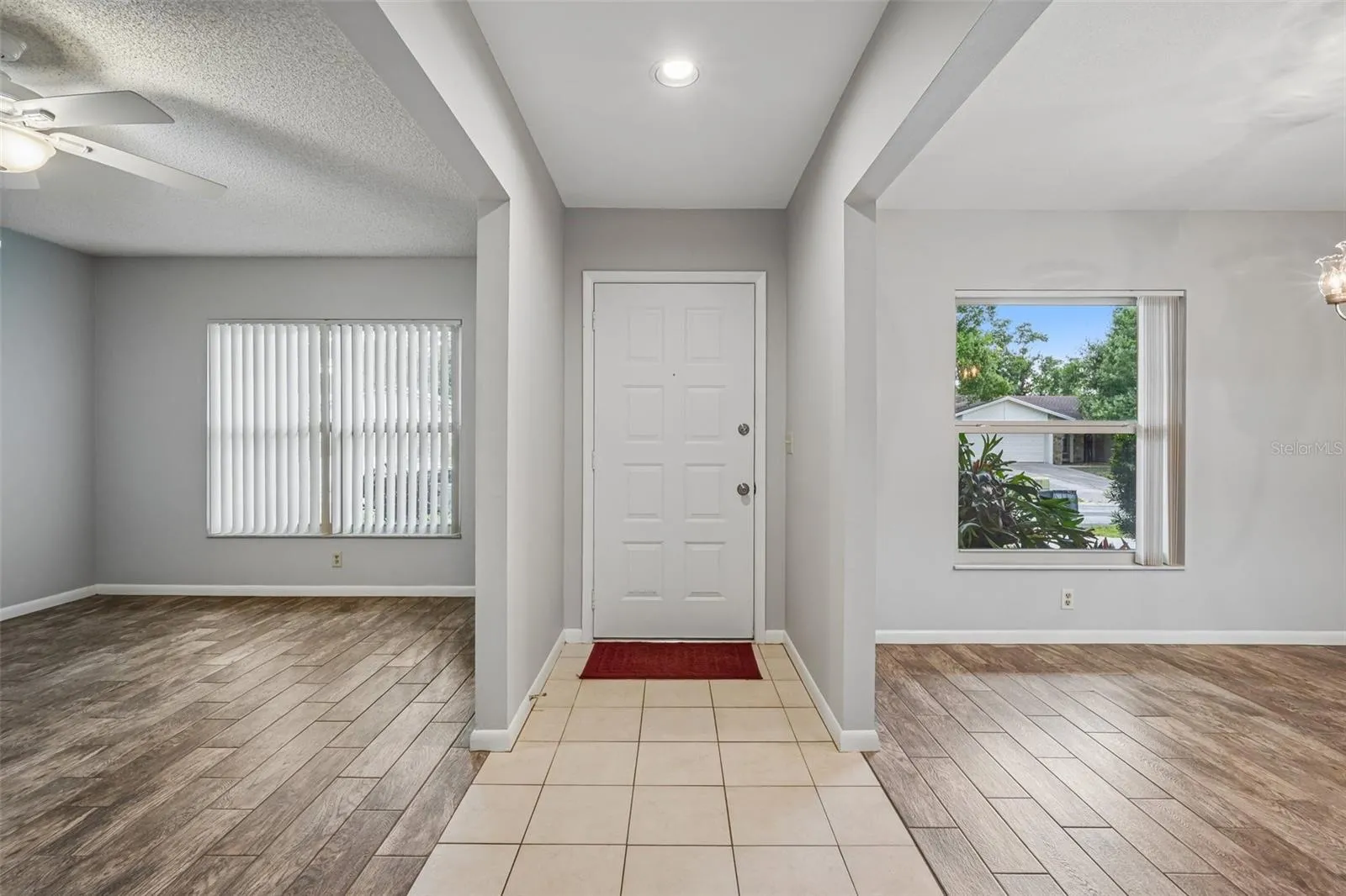 Entrance family/dining room