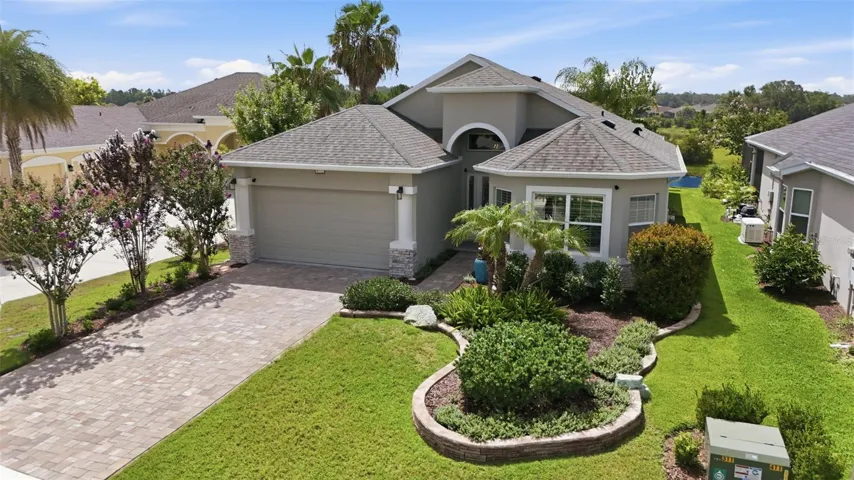 Front elevation - upscale landscaping