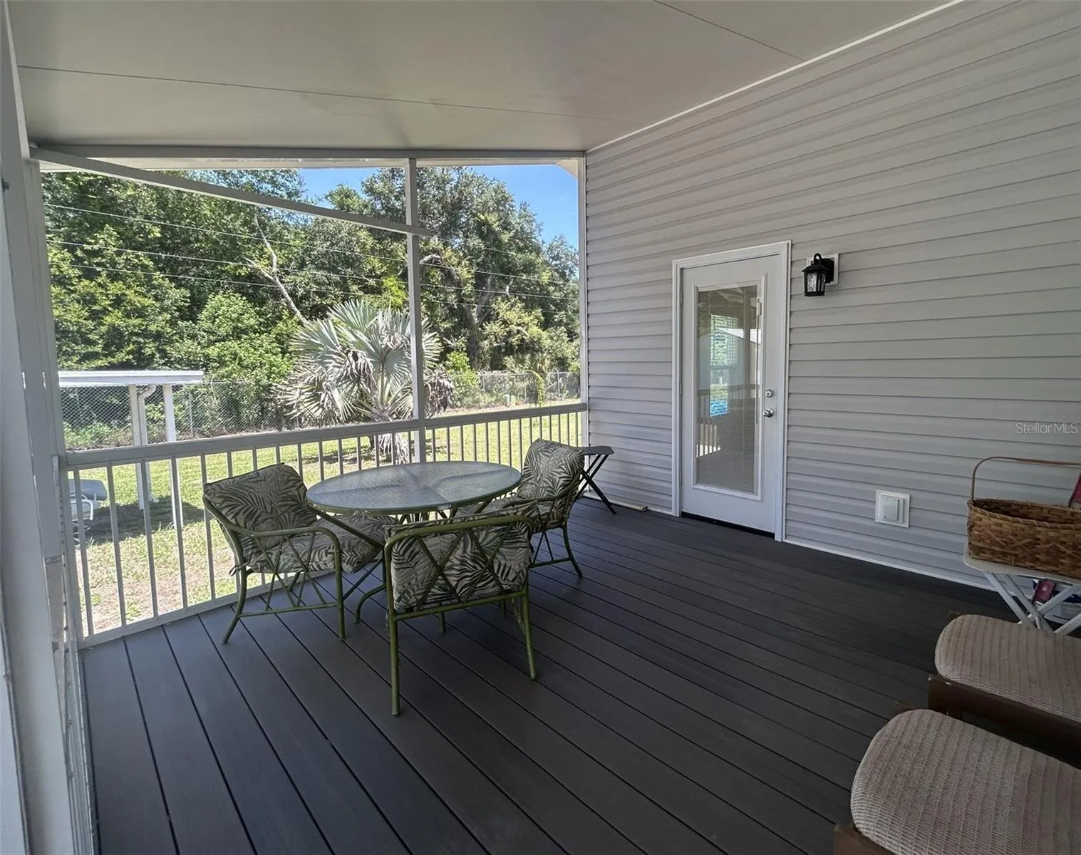 Screened in Porch
