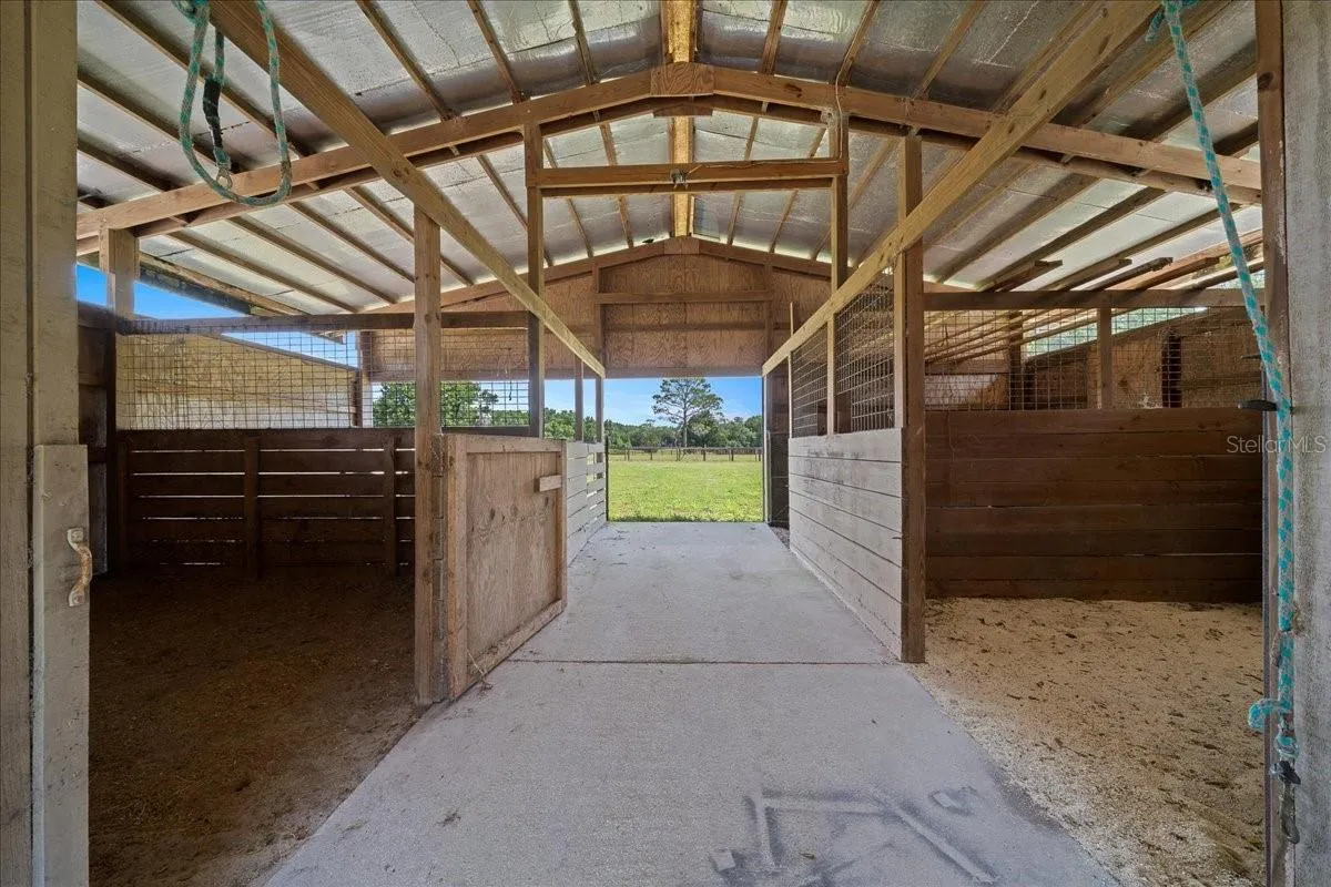 Barn