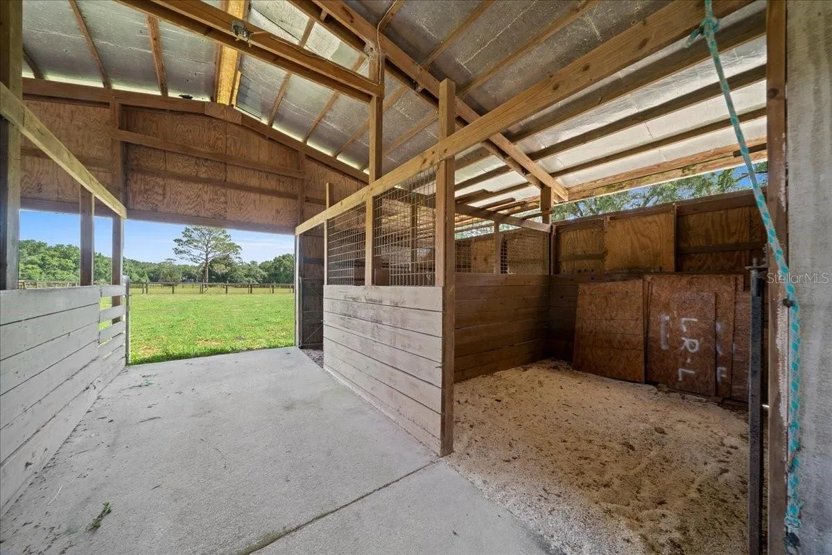 Barn