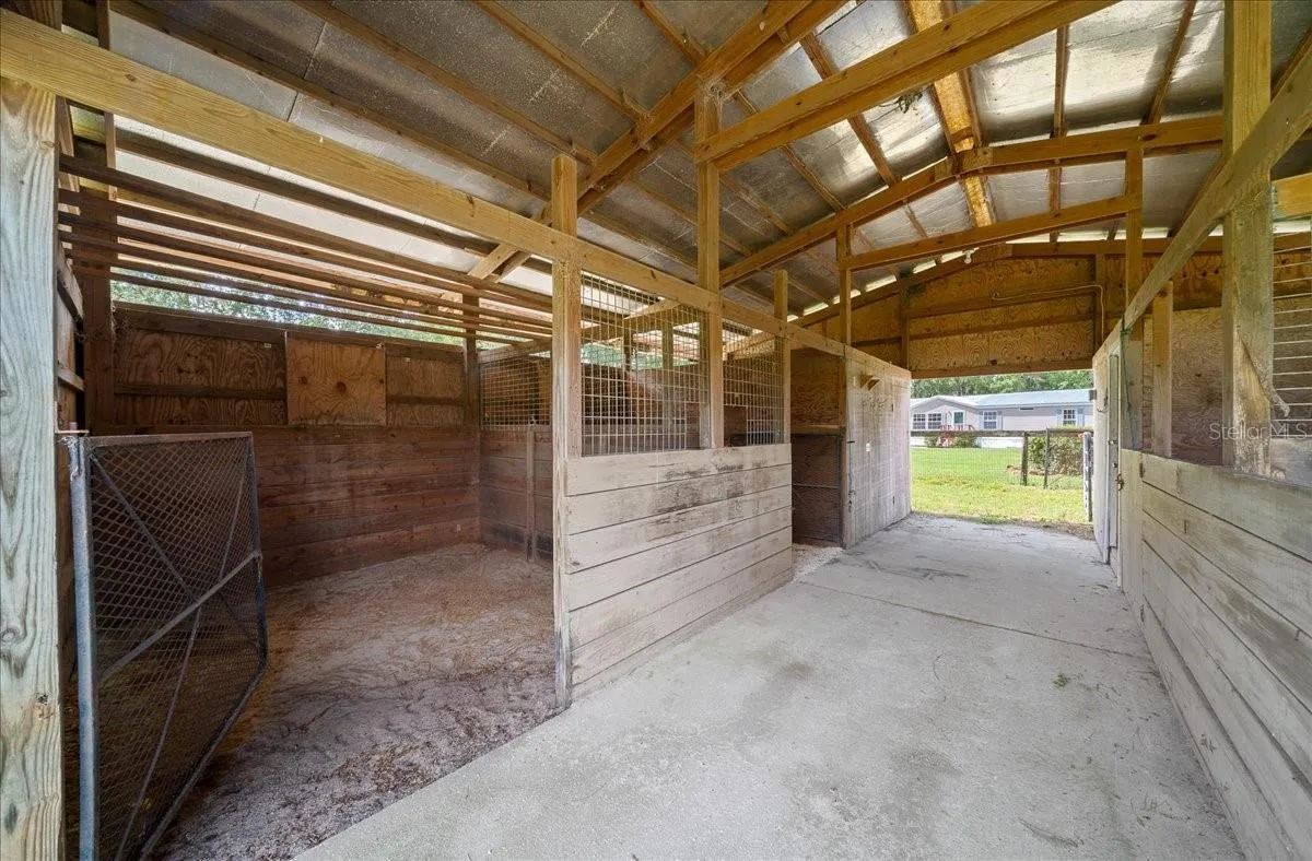 Barn