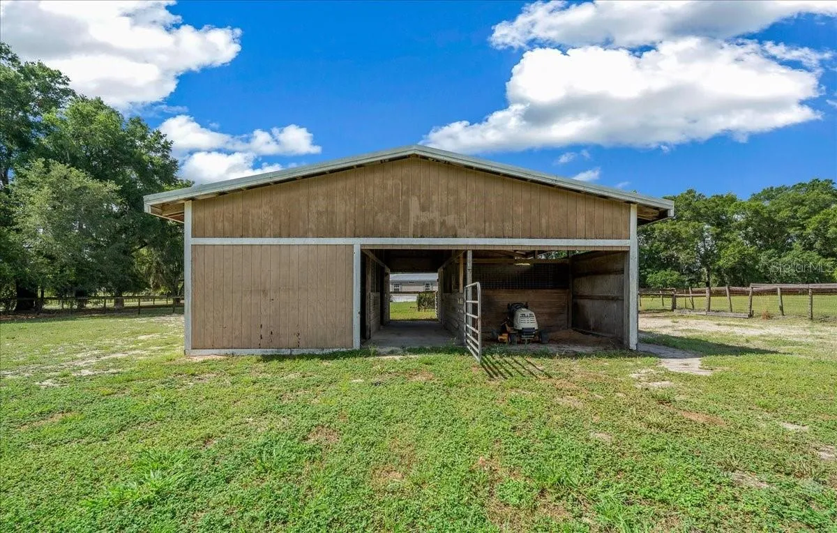 Barn