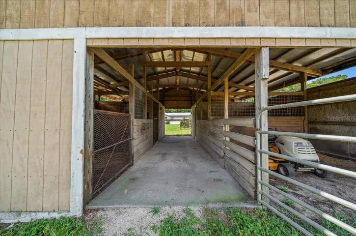 Barn