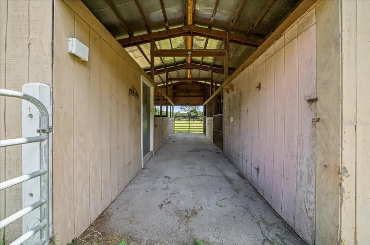 Barn