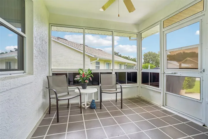 lanai, with sliders to be enclosed or open with screens