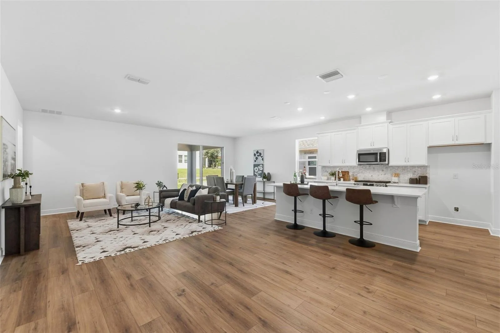 Kitchen & Great Room